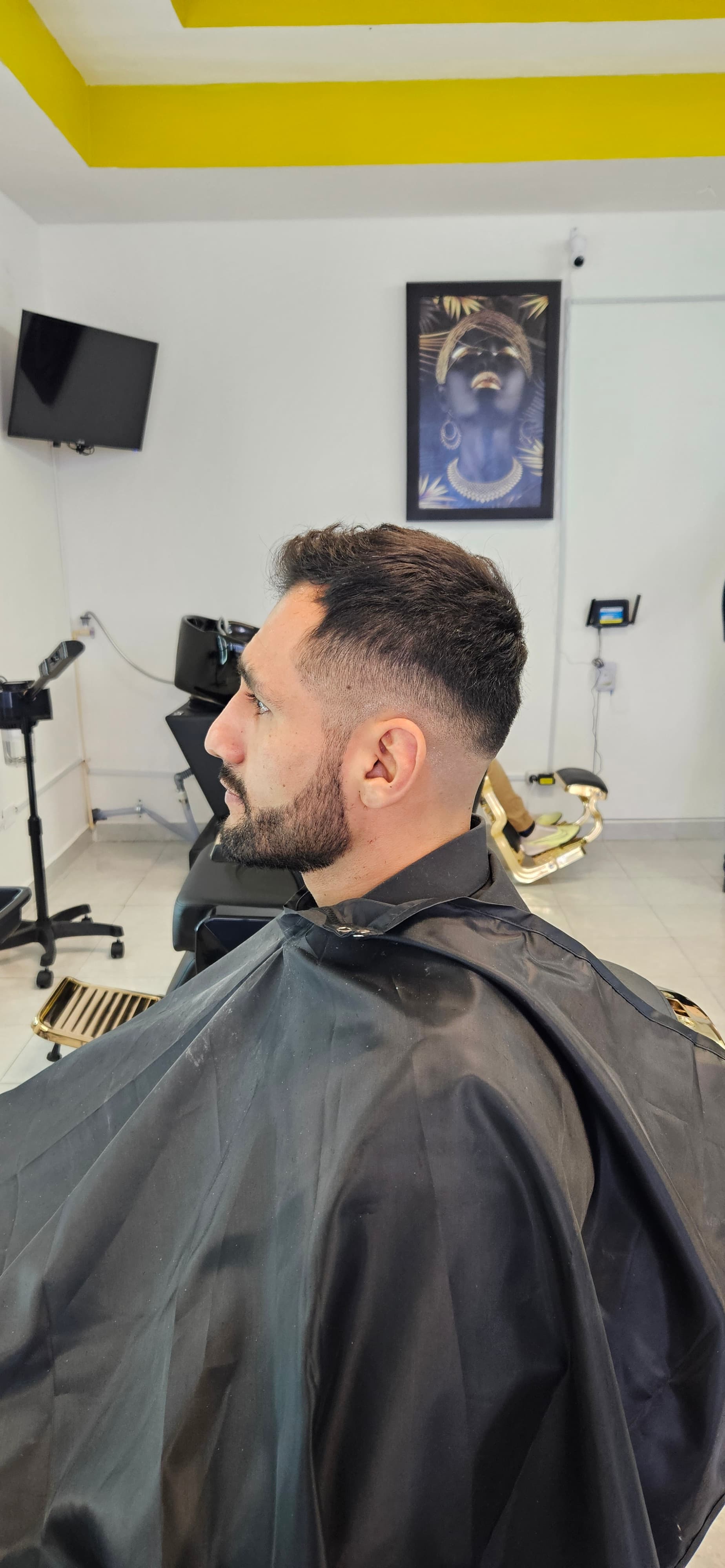 Corte y barba